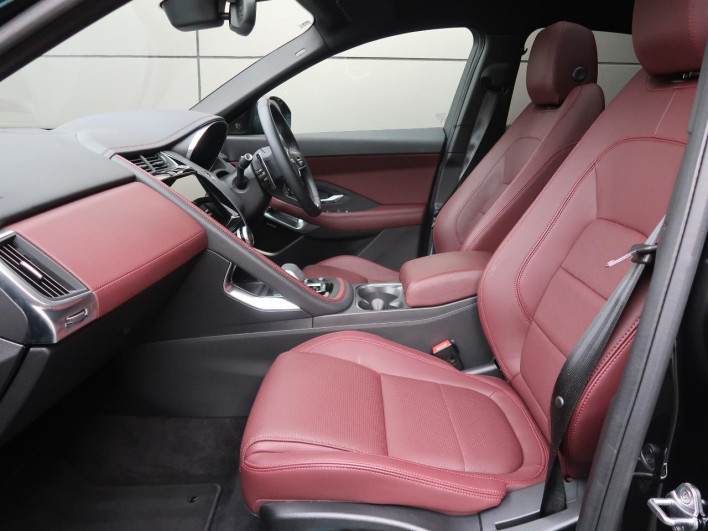 2025 Jaguar E Pace 3BA-DF2XB (UW-69f6bcec914ec)[28]