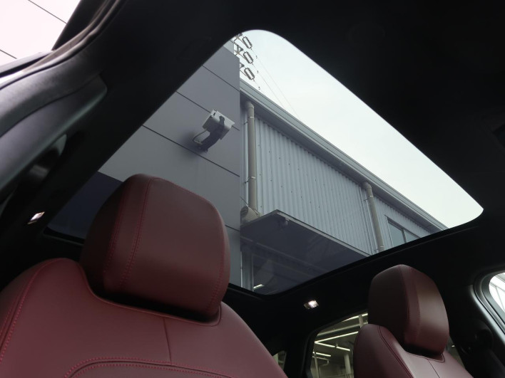 2025 Jaguar E Pace 3BA-DF2XB (UW-69f6bcec914ec)[23]