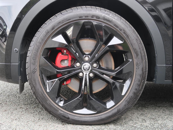 2025 Jaguar E Pace 3BA-DF2XB (UW-69f6bcec914ec)[15]
