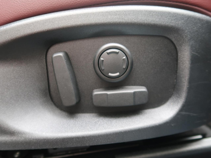 2025 Jaguar E Pace 3BA-DF2XB (UW-69f6bcec914ec)[19]