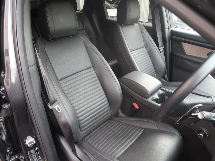 2024 Land Rover Discovery Sport 3LA-LC15TD (UW-69f6bced094b4)[17]