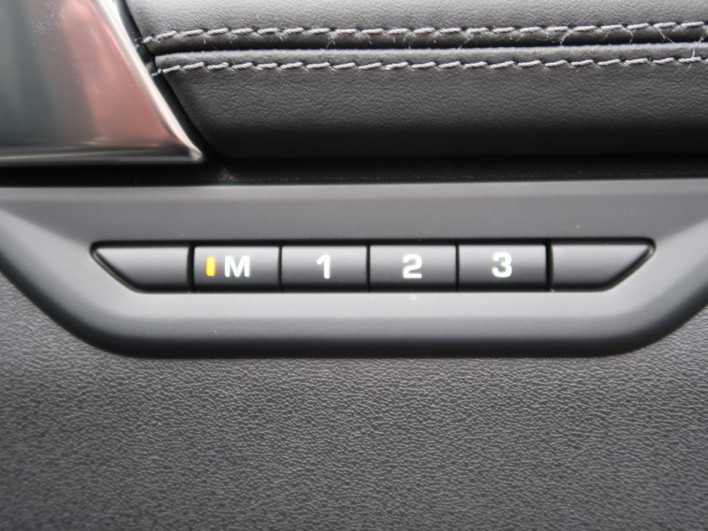 2024 Land Rover Discovery Sport 3LA-LC15TD (UW-69f6bced094b4)[19]