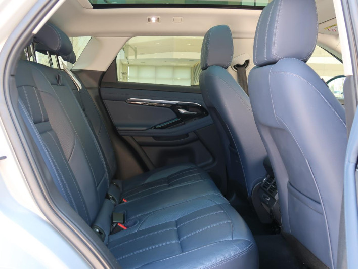 2019 Land Rover Range Rover Evoque 7BA-LZ2XAP (UW-69f6bcef2cec1)[28]