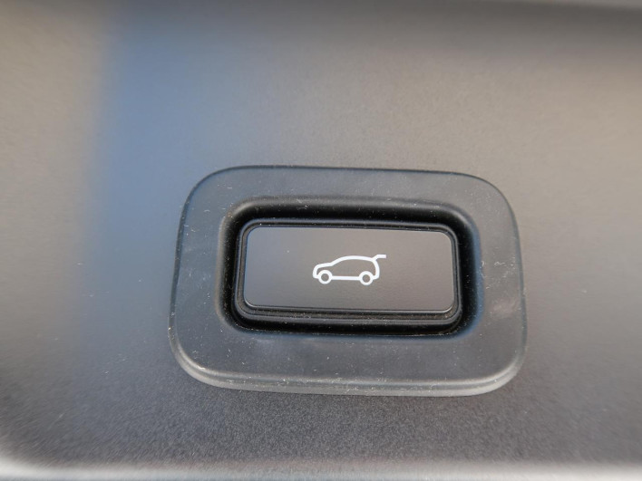 2019 Land Rover Range Rover Evoque 7BA-LZ2XAP (UW-69f6bcef2cec1)[18]