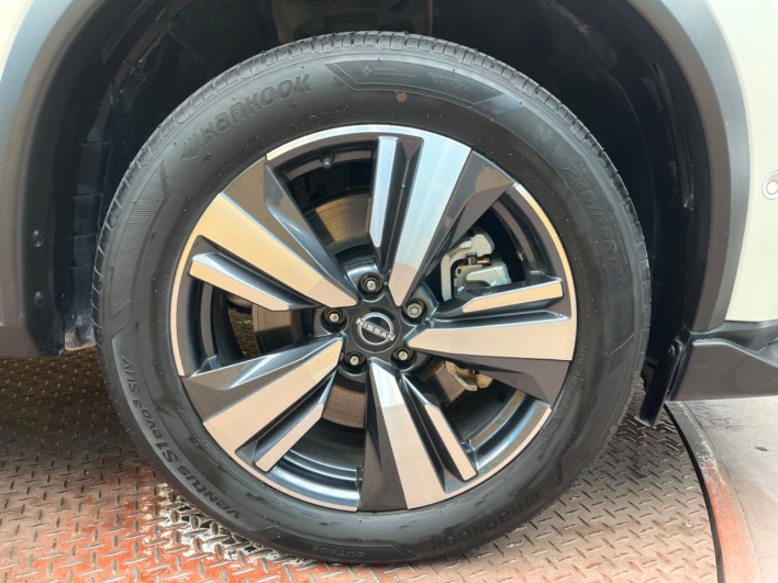 2023 Nissan X-Trail 6AA-SNT33 (UW-69f6bcf2ced0d)[17]