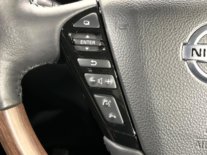 2022 Nissan Elgrand 5BA-TNE52 (UW-69f6bcf7145ca)[20]