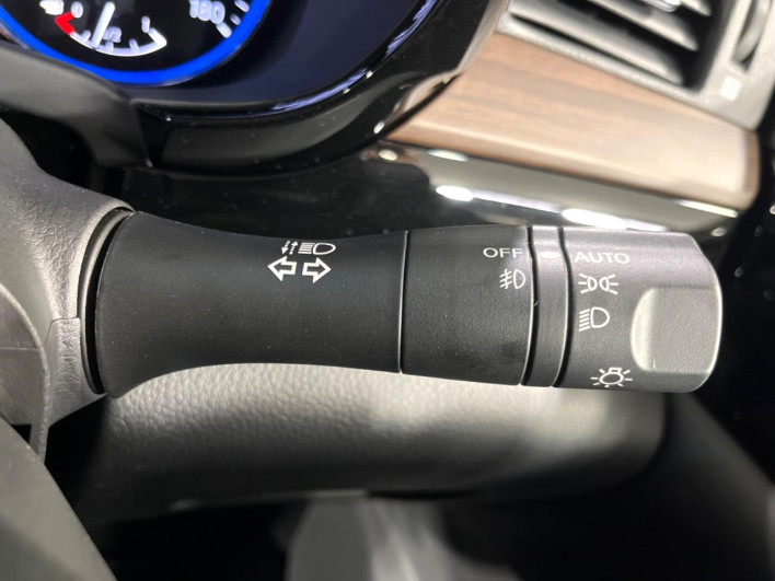 2022 Nissan Elgrand 5BA-TNE52 (UW-69f6bcf7145ca)[19]