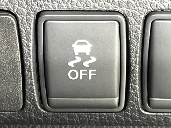 2022 Nissan Elgrand 5BA-TNE52 (UW-69f6bcf7145ca)[23]