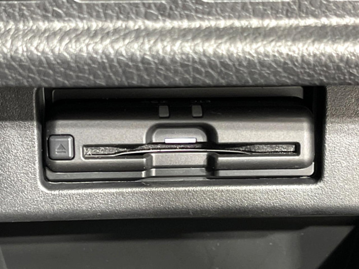 2022 Nissan Elgrand 5BA-TNE52 (UW-69f6bcf7145ca)[27]