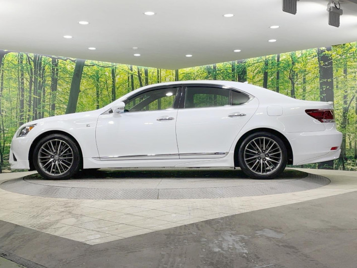 2012 Lexus LS DAA-UVF45 (UW-69f6bcfebc71a)[21]