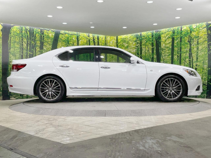 2012 Lexus LS DAA-UVF45 (UW-69f6bcfebc71a)[17]