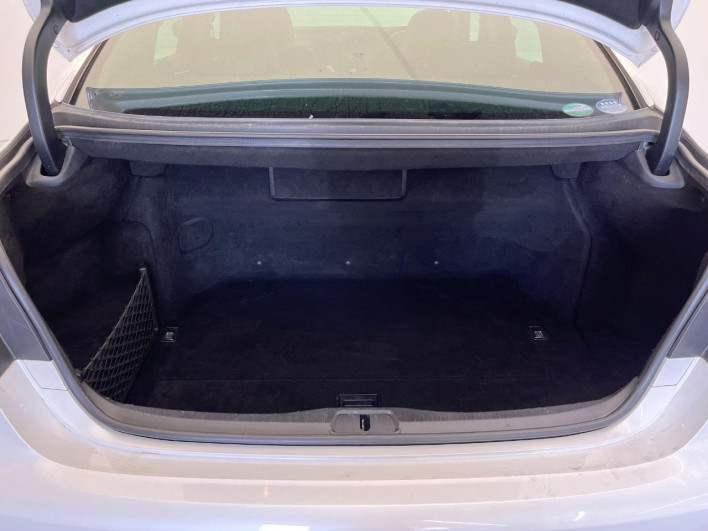 2014 Lexus LS DAA-UVF45 (UW-69f6bcff082f3)[22]