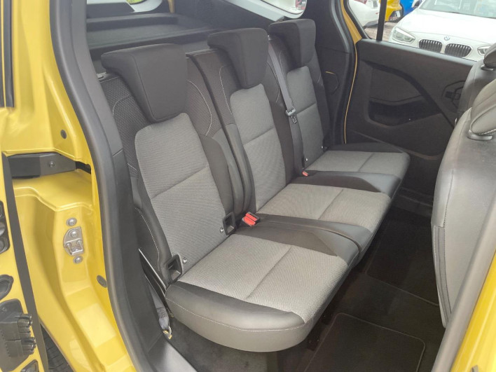2023 Renault Kangoo 3BA-KFKH5H (UW-69f6bd00b9ee1)[12]