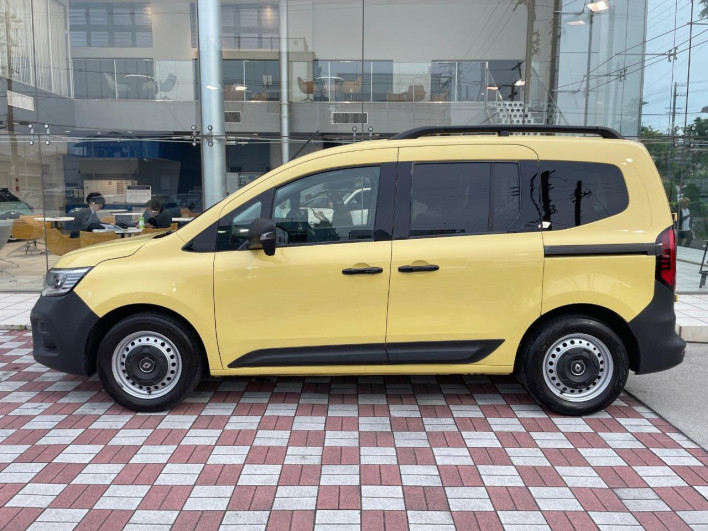 2023 Renault Kangoo 3BA-KFKH5H (UW-69f6bd00b9ee1)[28]