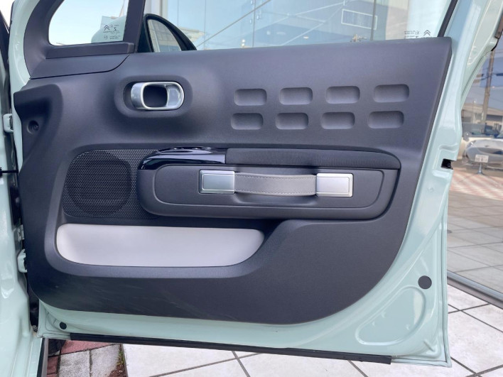 2020 Citroen C3 3BA-B6HN05 (UW-69f6bd037c7d6)[26]