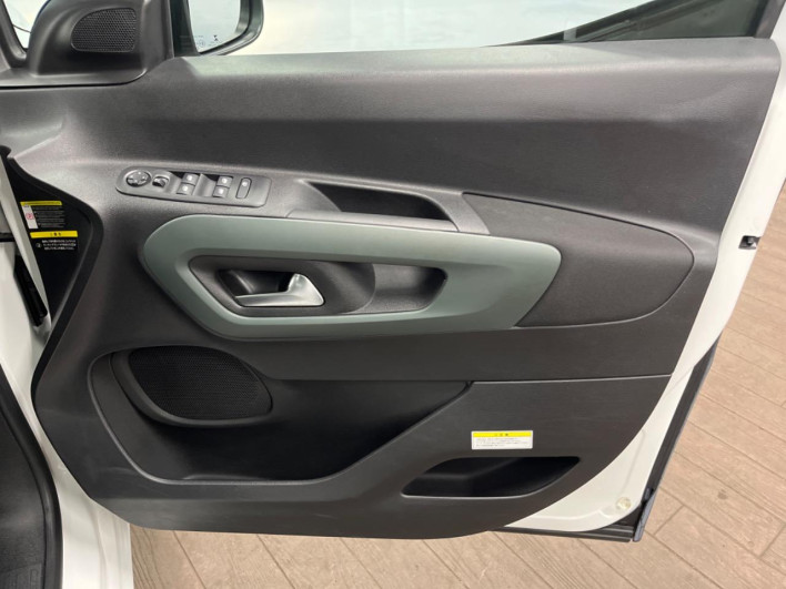 2021 Citroen Berlingo 3DA-K9CYH01 (UW-69f6bd0529938)[29]