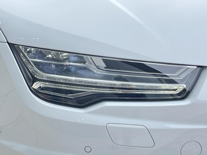 2017 Audi A7 Sportback ABA-4GCREC (UW-69f6bd0695e51)[25]