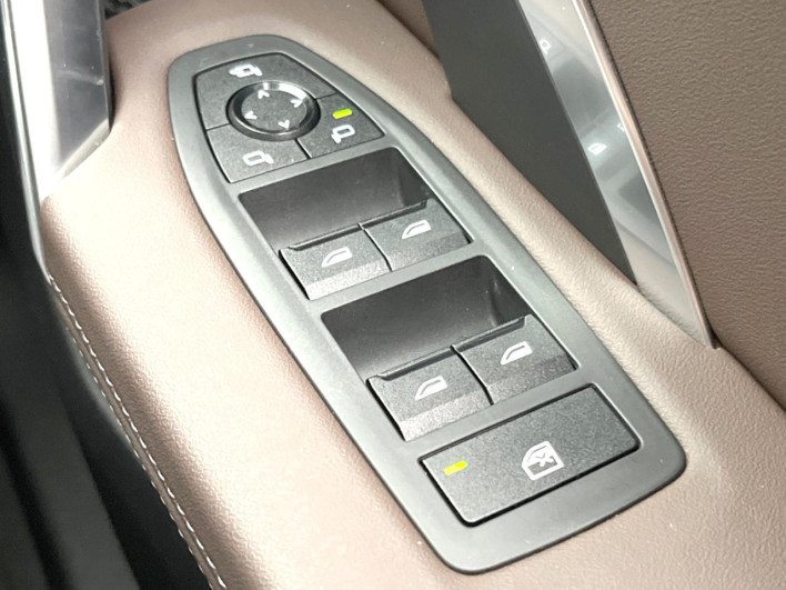 2024 BMW X1 3CA-42EG20T (UW-69f6bd086076f)[24]