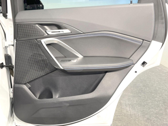 2023 BMW X1 3CA-42EG20 (UW-69f6bd08c62be)[18]
