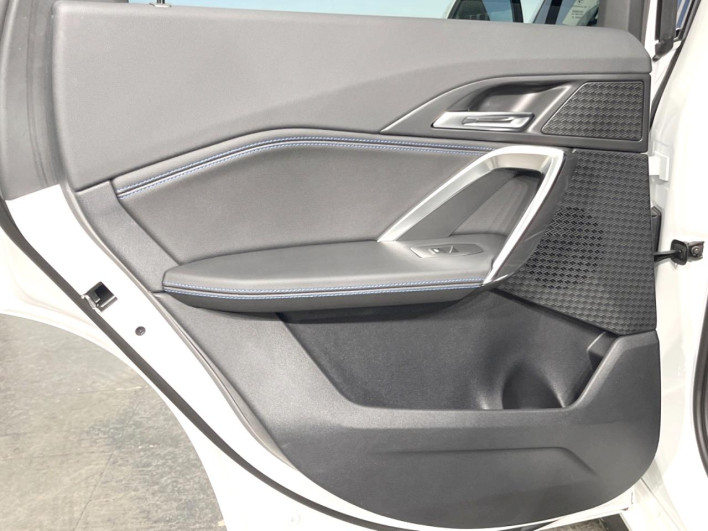 2023 BMW X1 3CA-42EG20 (UW-69f6bd08c62be)[13]