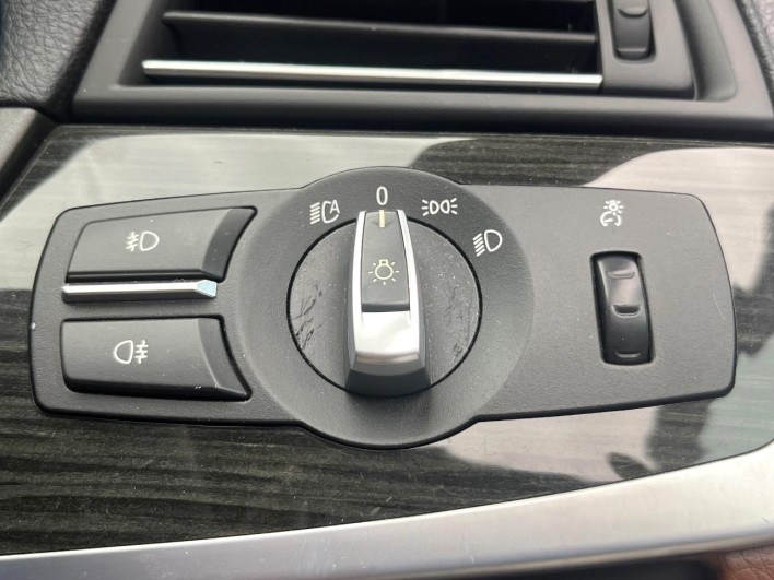 2014 BMW 5 Series LDA-FW20 (UW-69f6bd096849f)[8]