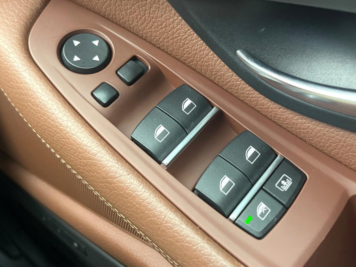 2014 BMW 5 Series LDA-FW20 (UW-69f6bd096849f)[4]