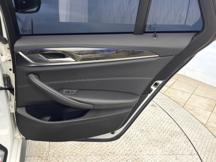 2018 BMW 5 Series DBA-JL10 (UW-69f6bd0aabea2)[26]