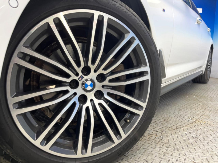 2018 BMW 5 Series DBA-JL10 (UW-69f6bd0aabea2)[5]