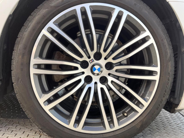 2018 BMW 5 Series DBA-JL10 (UW-69f6bd0aabea2)[29]