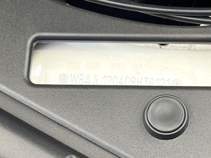 2018 BMW 5 Series DBA-JL10 (UW-69f6bd0aabea2)[1]