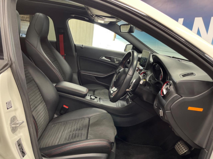 2018 Mercedes Benz CLA Class Shooting Brake DBA-117951 (UW-69f6bd0ce40b2)[27]