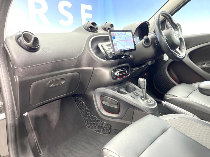 2019 Smart Smart ForFour ABA-453062 (UW-69f6bd0e4b770)[9]