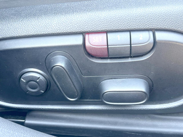 2020 Rover Mini 3BA-LV15M (UW-69f6bd0f187b6)[24]