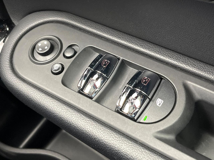 2018 Rover Mini LDA-YT20 (UW-69f6bd1114845)[5]