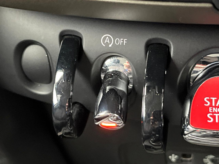 2018 Rover Mini LDA-YT20 (UW-69f6bd1114845)[17]