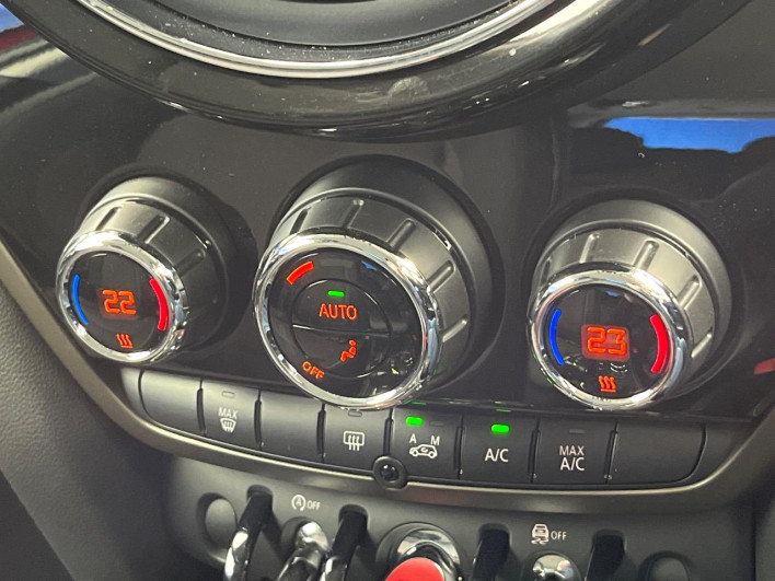 2018 Rover Mini LDA-YT20 (UW-69f6bd1114845)[14]