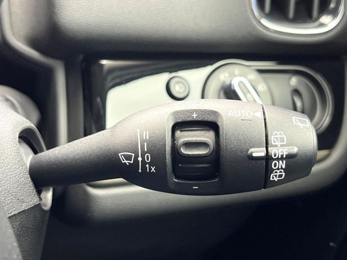 2018 Rover Mini LDA-YT20 (UW-69f6bd1114845)[9]