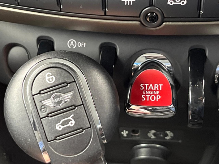 2018 Rover Mini LDA-YT20 (UW-69f6bd1114845)[16]