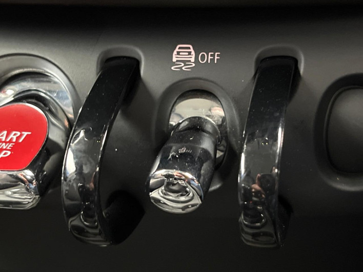 2018 Rover Mini LDA-YT20 (UW-69f6bd1114845)[15]