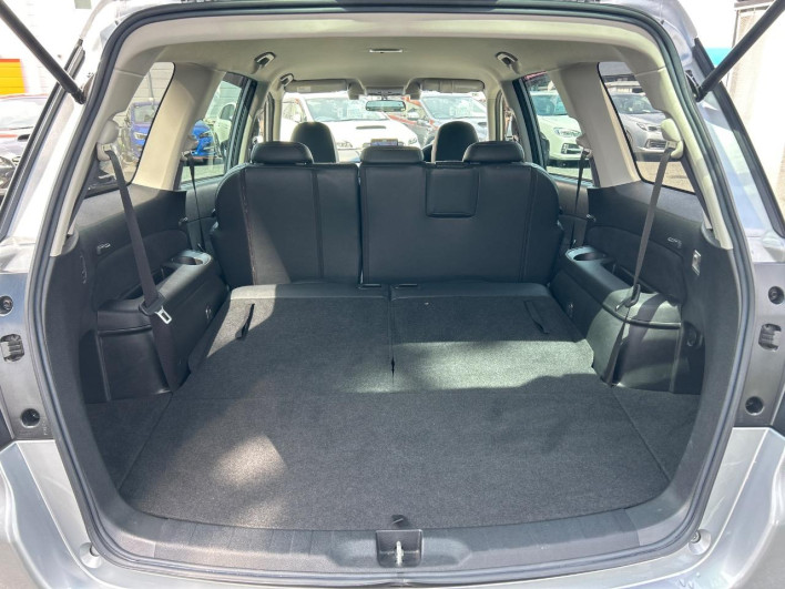 2013 Subaru Exiga DBA-YAM (UW-69f6bd1298301)[22]