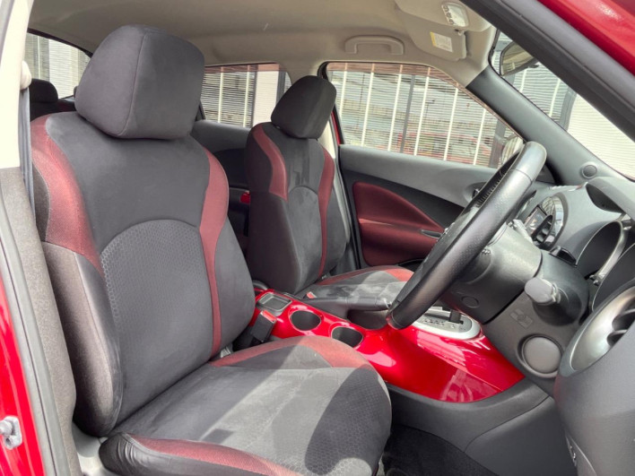 2011 Nissan JUKE DBA-YF15 (UW-69f6bd129c5f3)[20]