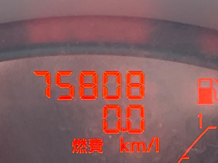 2011 Nissan JUKE DBA-YF15 (UW-69f6bd129c5f3)[2]