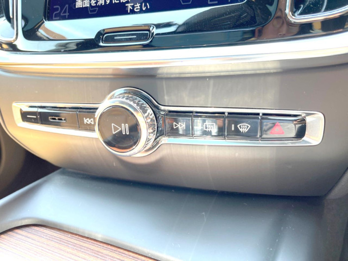 2021 Volvo V60 5AA-ZB420TM (UW-69f6bd14c8df2)[20]