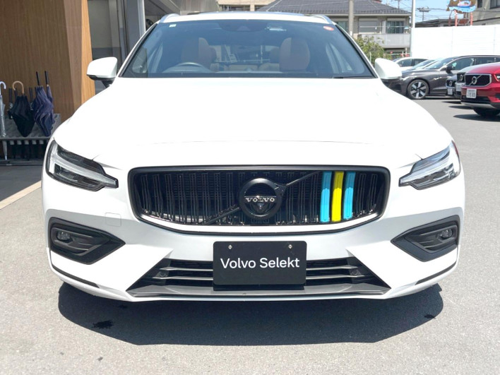 2021 Volvo V60 5AA-ZB420TM (UW-69f6bd14c8df2)[4]