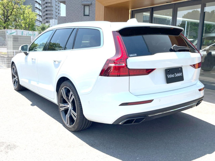 2021 Volvo V60 5AA-ZB420TM (UW-69f6bd14c8df2)[6]