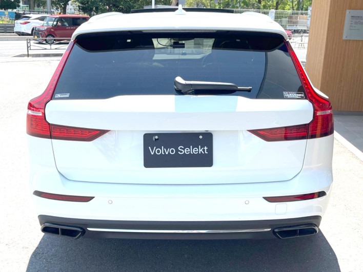 2021 Volvo V60 5AA-ZB420TM (UW-69f6bd14c8df2)[7]