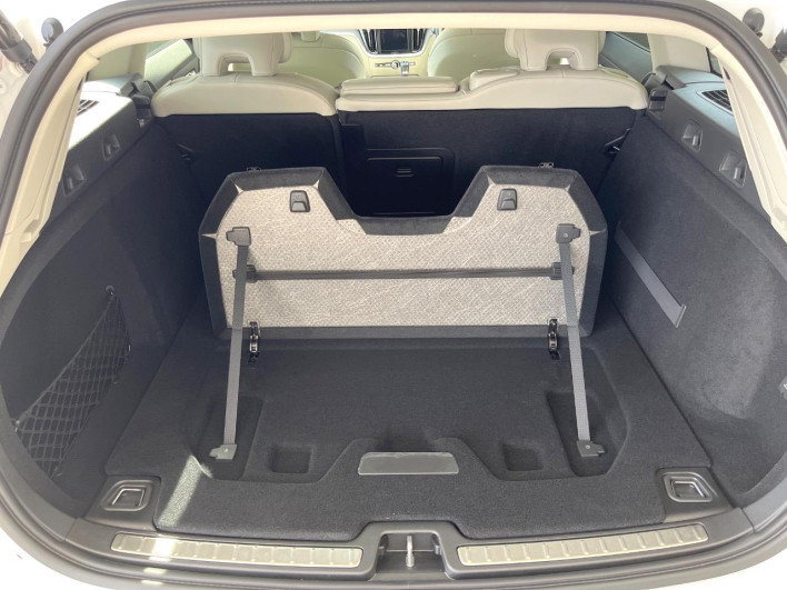 2021 Volvo V60 DBA-ZB420 (UW-69f6bd14df7be)[20]