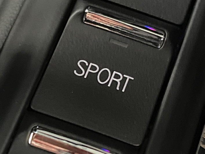 2018 Maserati Ghibli ABA-MG30C (UW-69f6bd1533497)[15]