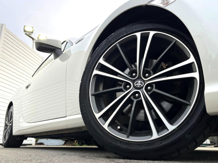 2012 Toyota 86 DBA-ZN6 (UW-69f6bd1b41a1b)[13]