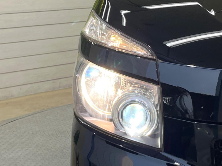 2010 Toyota Voxy DBA-ZRR70G (UW-69f6bd1d58295)[6]
